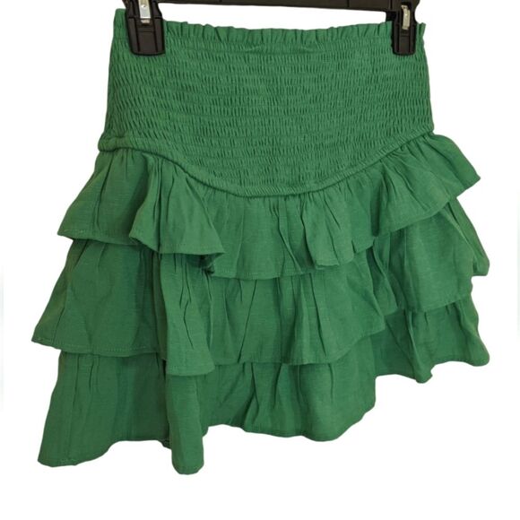Idem Ditto Mini Skort Pull On Elastic Waist Tiered Ruffle Smocked Preppy Small - Picture 1 of 9